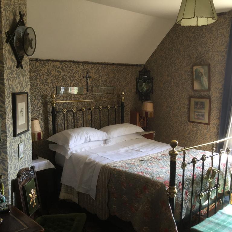 St Benedict - Victorian Bed And Breakfast Гастингс Номер фото