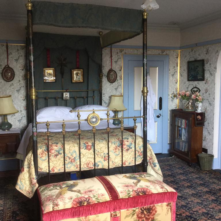 St Benedict - Victorian Bed And Breakfast Гастингс Номер фото