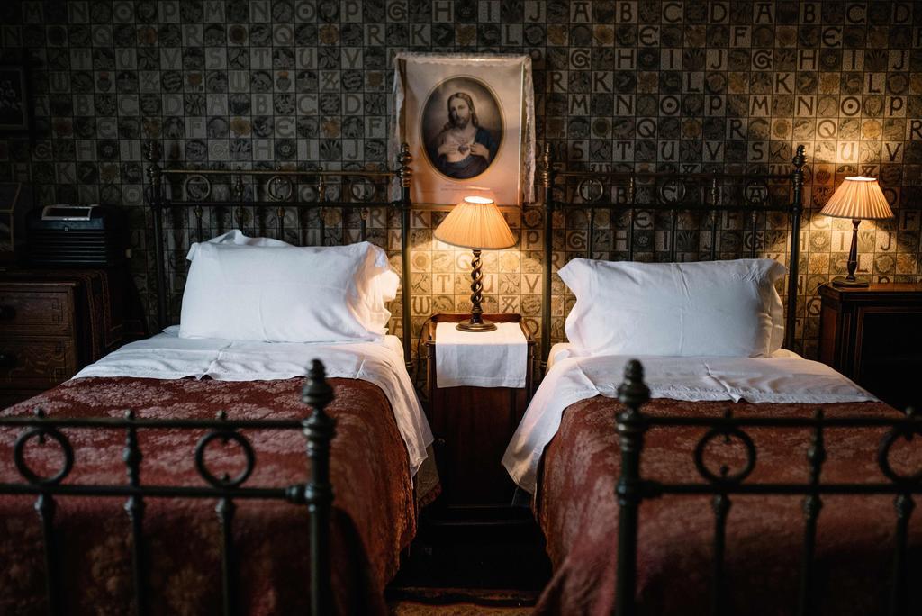St Benedict - Victorian Bed And Breakfast Гастингс Экстерьер фото